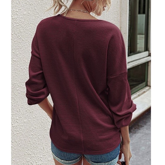 Waffle Thermal Knit V Neck Shirt Burgundy Wine - Picture 4 of 5